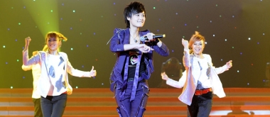 2009年闪闪红星唱响南京红歌会